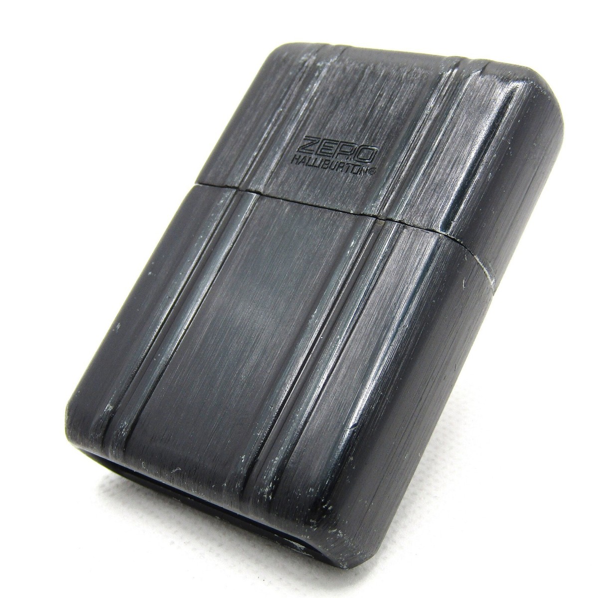 Zero Halliburton Aluminum Jacket Zippo Oil Lighter 2004