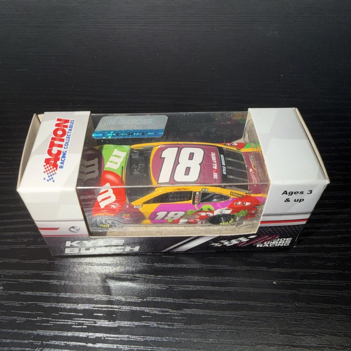 Action Kyle Busch Diecast Racing Cars 2018 Vehicle Year for sale