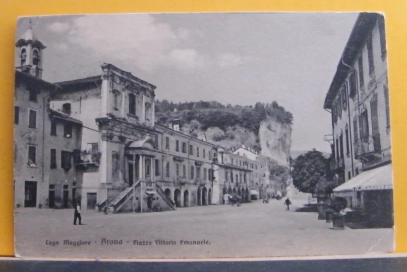 AR) ARONA PIAZZA VITTORIO EMANUELE FP VG 1920ca