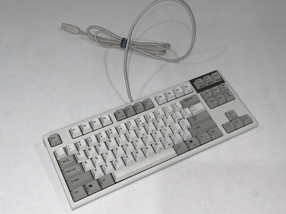 TOPRE CORPORATION REALFORCE R2TL-USV-IV AHBZ02 US layout Mechanical 87 keys - Image 3 of 4