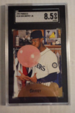 1995 PINNACLE BASEBALL KEN GRIFFEY JR. CARD #128 BUBBLE GUM SGC 8.5