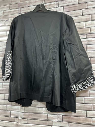 Bob Mackie Top Wearable Art Black White womens L Embroidery cardigan Jacket - Picture 8 of 9