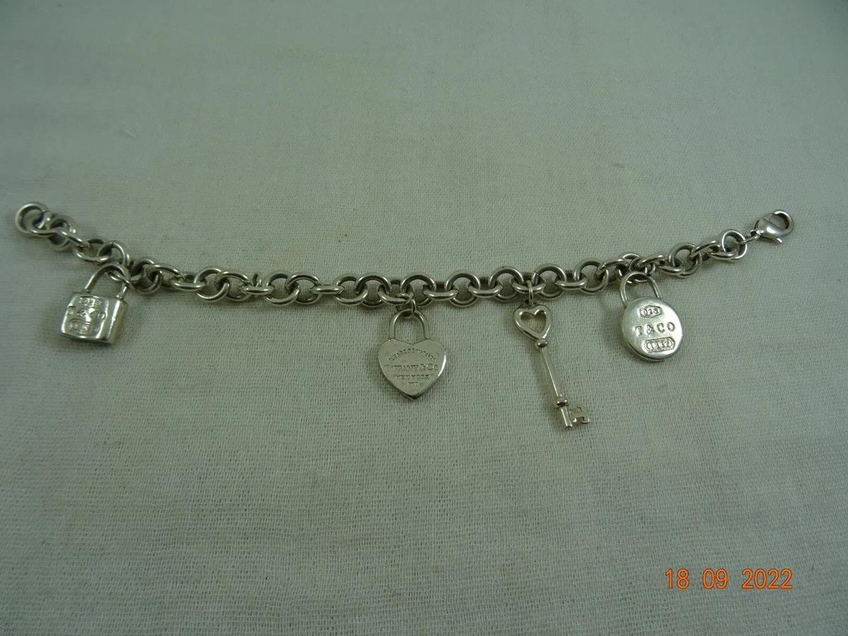 Key charm store bracelet