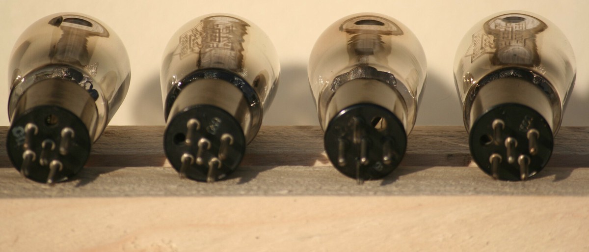 RENS1204 TELEFUNKEN VALVOLA VINTAGE TUBE TESTATA RENS1204 TELEFUNKEN VALVOLA VINTAGE TUBE TESTATA
