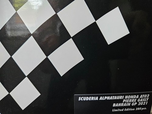 1/18 Minichamps AlphaTauri AT02 Pierre Gasly Bahrain GP 2021 Ltd Ed - Picture 13 of 14