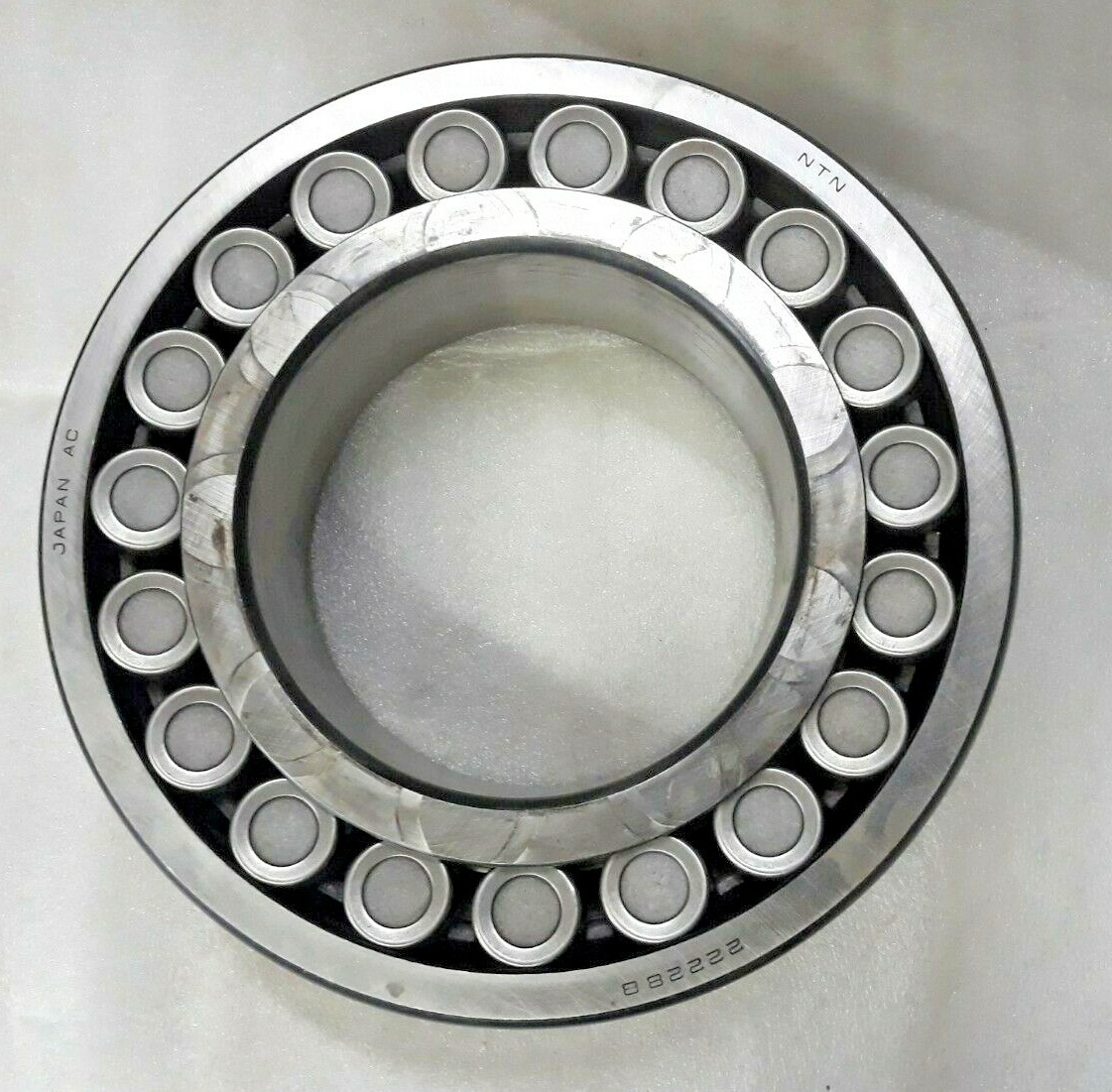 専用出品 22228 CC/W33 球面ころ軸受 22000番台 SKF(日本エスケイエフ) ラジアル