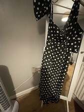 Stunning Green Spotted Dress With I Sleeve From Prettylittlething Size 10