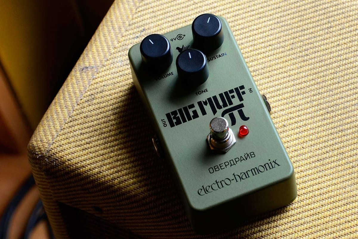 Electro-Harmonix Green Russian Big Muff Pi Fuzz Pedal 683274012025