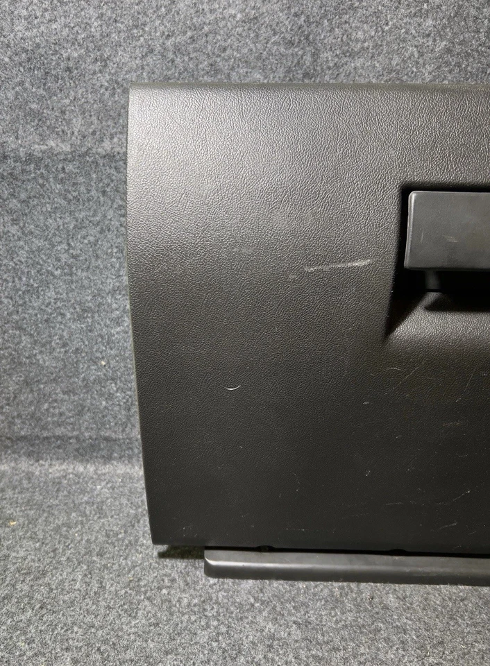 2004-2012 Chevy Colorado перчаточный ящик дверь GMC Canyon защелка ручка серый OEM - Изображение 2 из 4