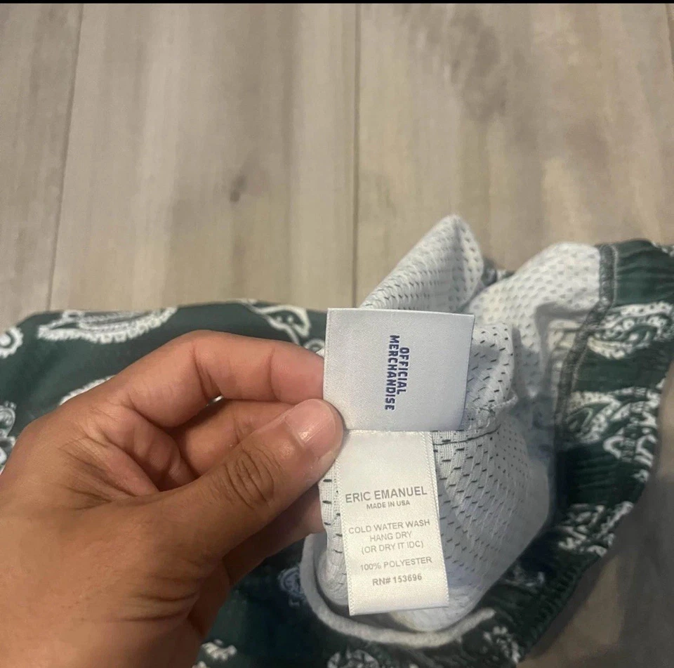 Eric Emanuel Men's Shorts Size Small  Used Once - Image 3 of 4