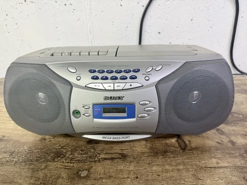 Vintage Sony CFD-S26 AM/FM Radio CD Cassette Recorder Boombox Mega Bass Works