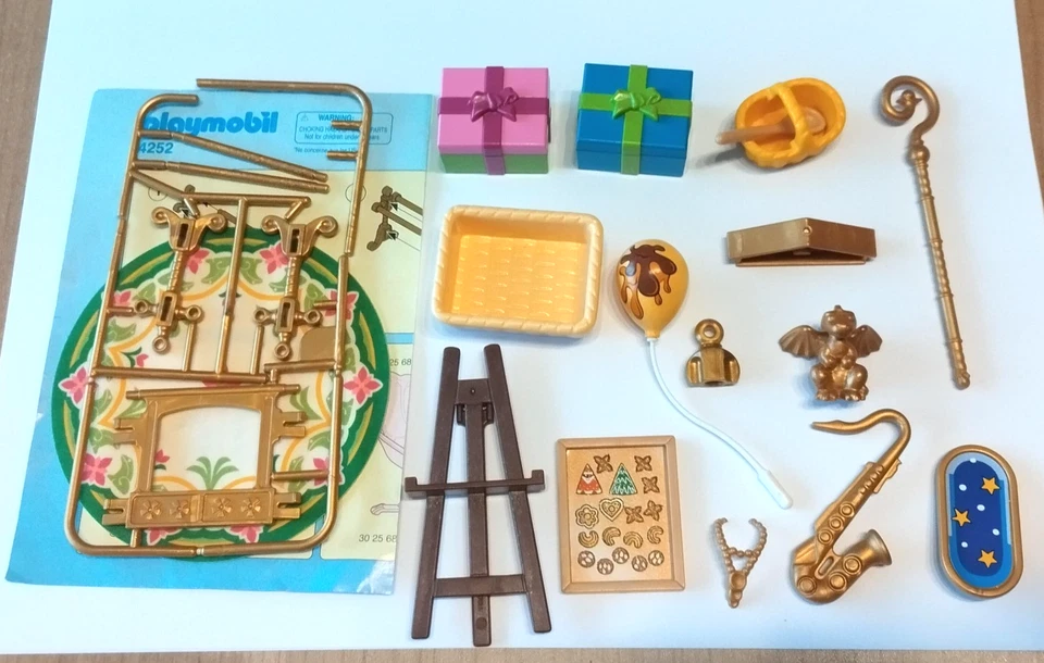 PLAYMOBIL lot accessoires cadeau noel musique tableau chevalet - Photo 1/1