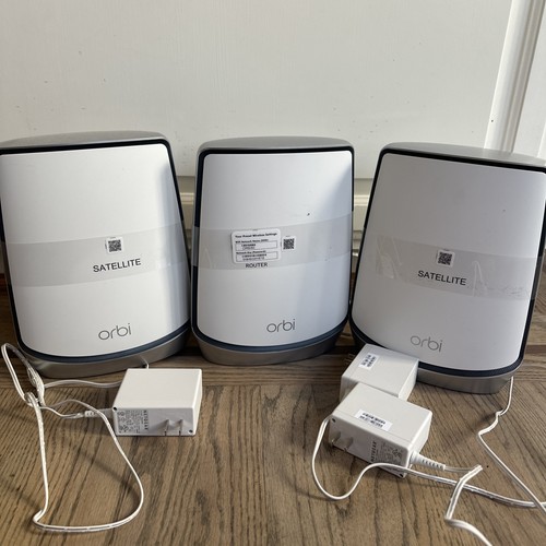 Netgear Orbi RBR840 - 1 Router & 2 Satellites RBS840 set