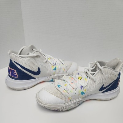 nike kyrie 5 smiley face