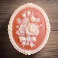 Avon Floral Bouquet Raised Relief Molded Resin Spring Flowers Vintage Brooch Pin