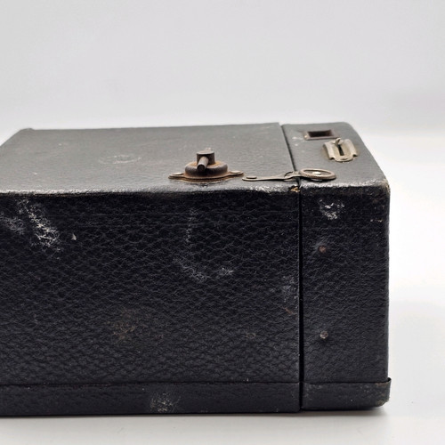 Antique Kodak No 2A Brownie Model B Box Camera- *untested* - Picture 4 of 11