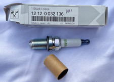 BMW E81 E87 E90 1 3er 116i 316i NGK Zündkerze Original Neu 12120032136