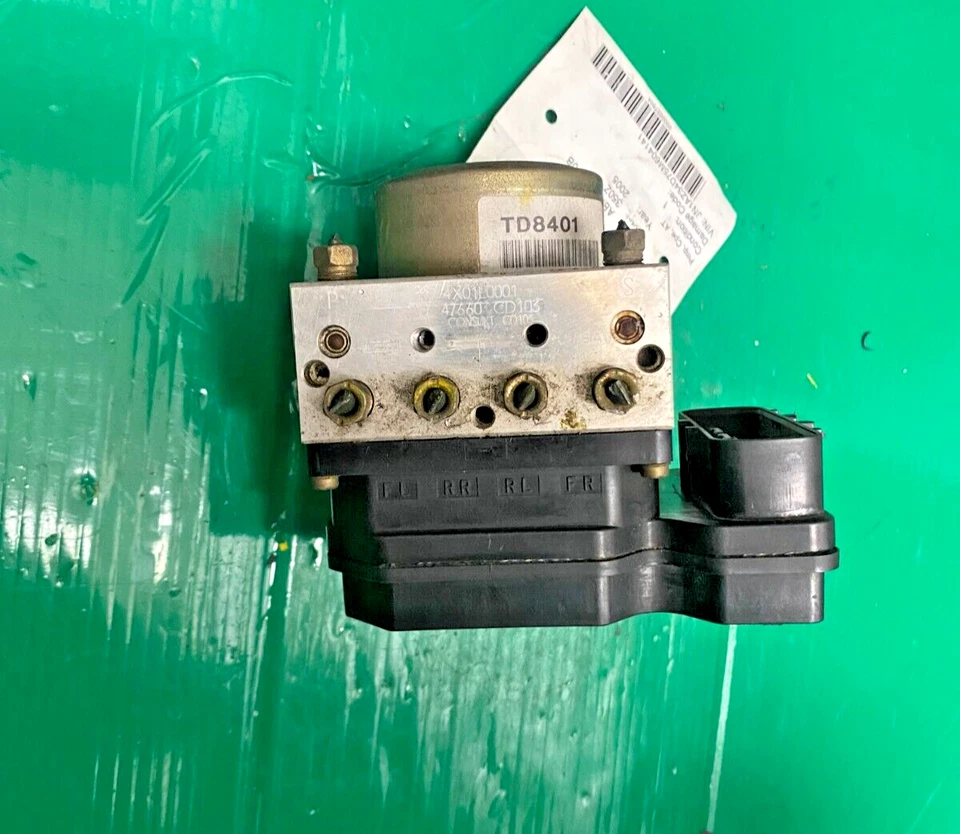 2005 Nissan 350z ABS антиблокировочный тормозной насос и модуль 47660CD103 | TD8401 - Изображение 3 из 4