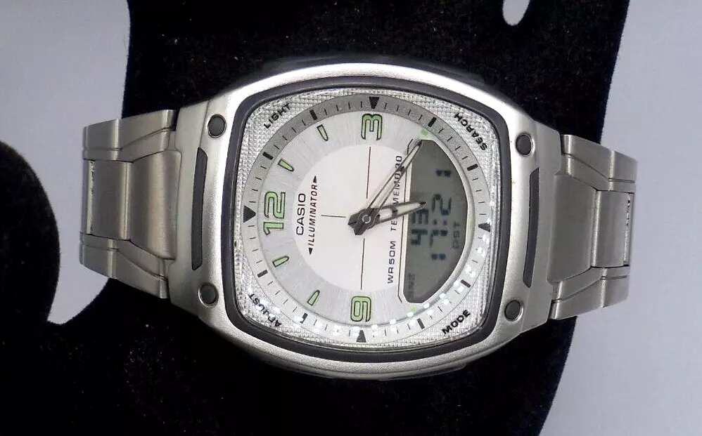 Casio Illuminator Telememo 30 AW 81 2747 Men s Analog Digital Quartz Watch