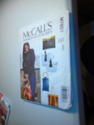 McCall's M7851 Lined Bags in 4 Styles w Straps, Contrast Handles  Pattern