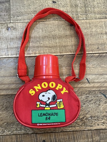 VTG Snoopy Water Bottle Canteen Vintage Zip Red Carry Bag with Strap Excellent!!