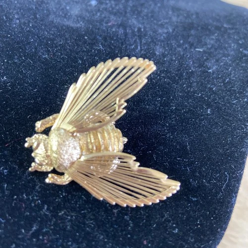 Monet Vintage Gold Tone Branded Bee Brooch Pin Costume Jewelry