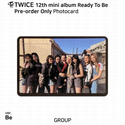 TWICE トレカ　1 s-l400.jpg
