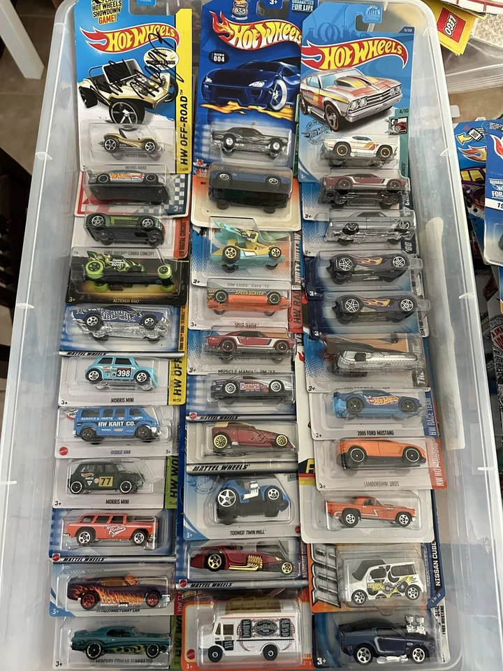 Hot Wheels Lot Of 110 Collectible Cars Not Junk - Image 3 of 4