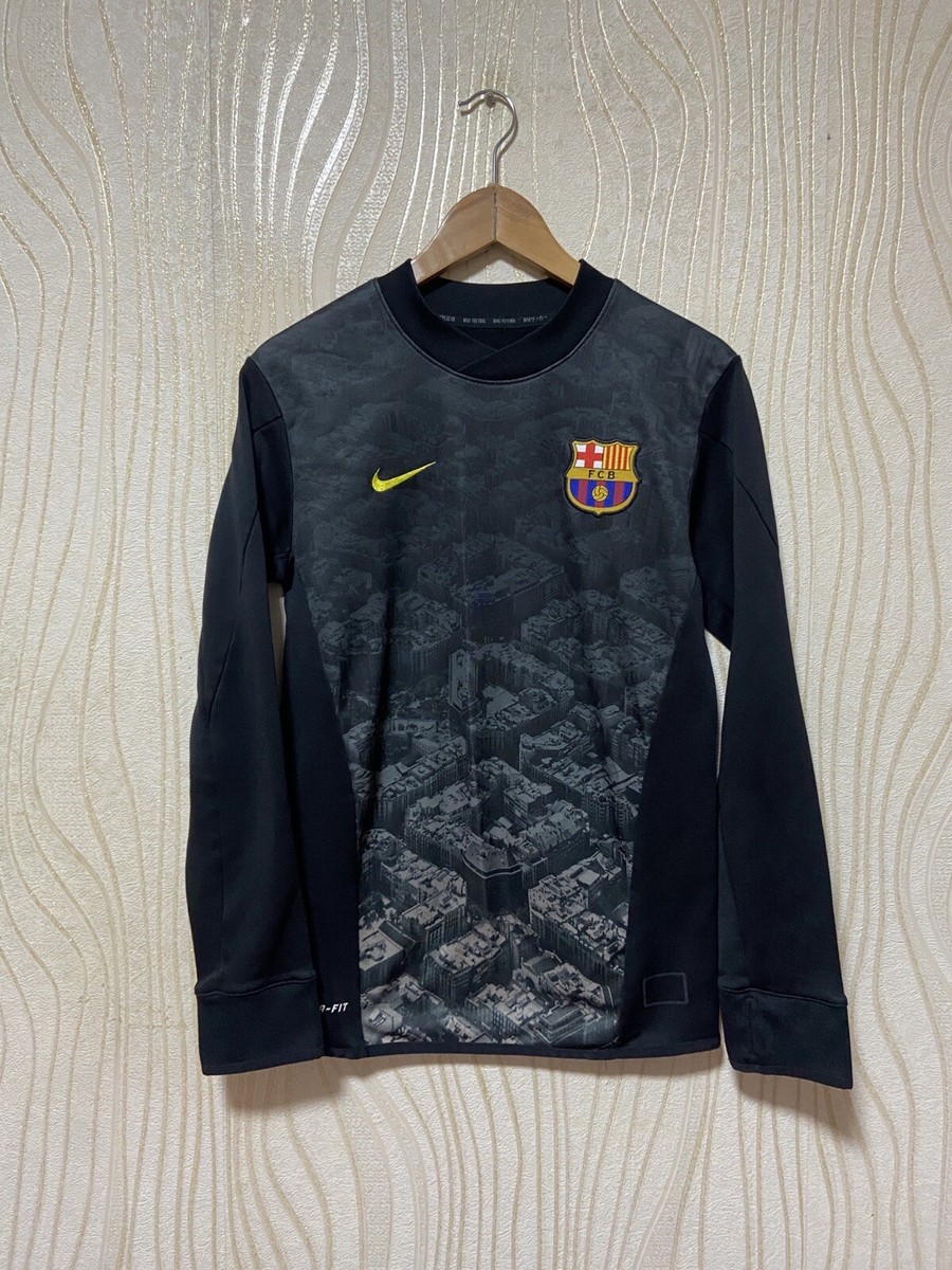 トルコ代表 ブラック ゴールド 三日月 星柄 サッカーシャツ L K0791 BARCELONA 2013 2014 TRAINING THERMA SWEATSHIRT NIKE 544991-010 sz