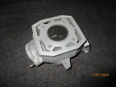 cylindre réalésé neuf en 48 mm pour YAMAHA 80 YZ 1982 réf 5X2-11311-00 - Photo 1/4