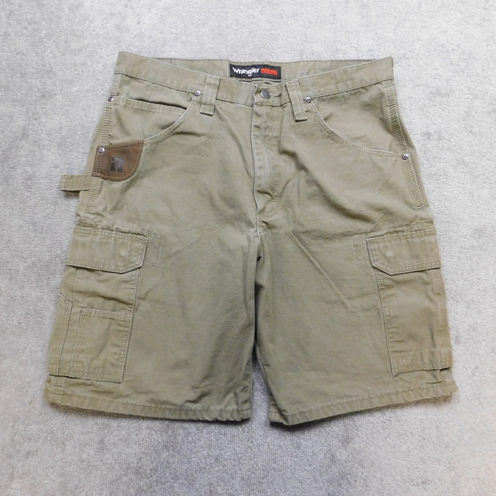 Wrangler RIGGS Workwear Carpenter Shorts Mens 34x10 Green Canvas Cargo Utility
