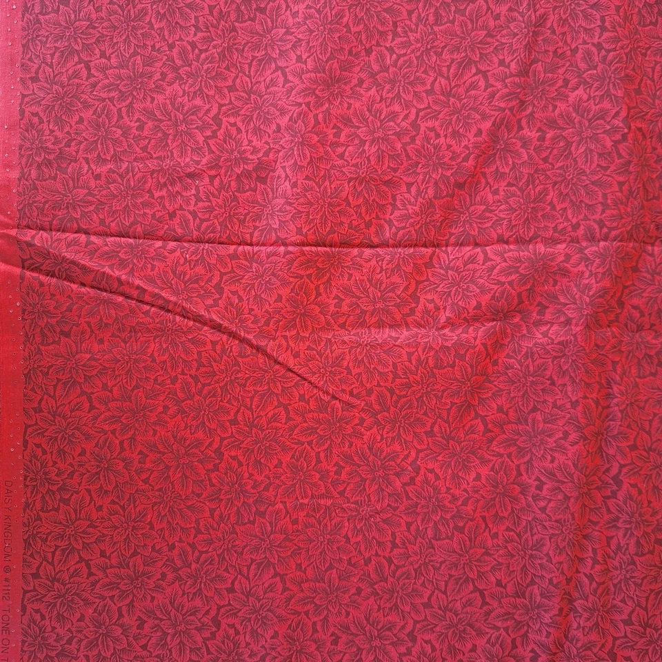 Tela de algodón de pascua tonal roja tono sobre tono Daisy Kingdom #1112 por comprar Foto 2 de 4