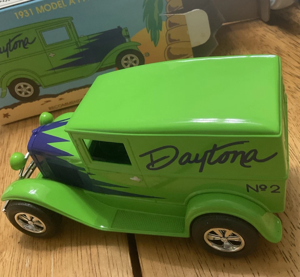 DAYTONA 1931 FORD MODEL A PANEL VAN DIE-CAST LTD ED METAL BANK NEW - Image 3 of 3