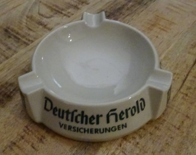 Deutscher Herold Versicherungen Aschenbecher Stammtischaschenbecher
