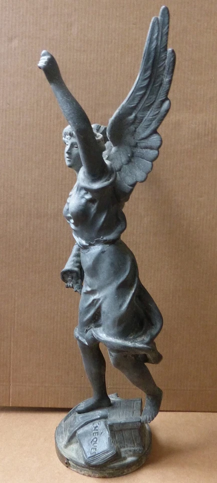 LA RICHESSE statue statuette en métal régule 19e siècle ange déesse - Photo 2/4