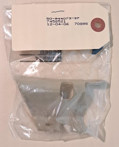 50-944073-37 - Hawker Beechcraft Bracket - New Surplus
