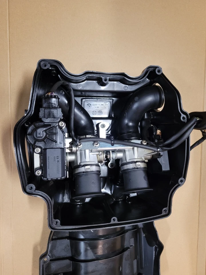 BMW R1200CL 2003 Throttle ass'y - Image 2 of 4