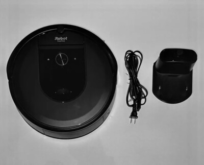 iRobot Roomba I7+Black Robotic Vaccum Cleaner | eBay