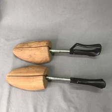 VINTAGE SHOE KEEPERS BY ROCHESTER SHOE TREE CO WOODEN SHOE KEEPERS
