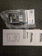 New In BOX Masterlock  5441ENT Bluetooth Wall Mount Lockbox