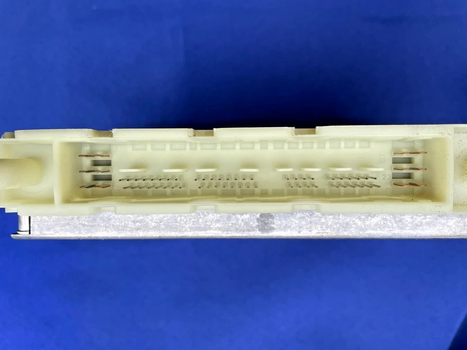 Módulo de unidade de controle de transmissão caixa de câmbio Volvo S80 2.9L 99-03 TCM P09472349 FABRICANTE DE EQUIPAMENTO ORIGINAL - Imagem 4 de 4