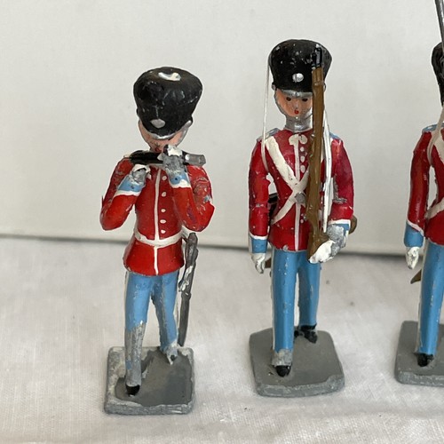 6 Vtg Denmark Danish Lead Toy Soldiers Livgarde Marching band Royal Flag Guards - Picture 6 of 21
