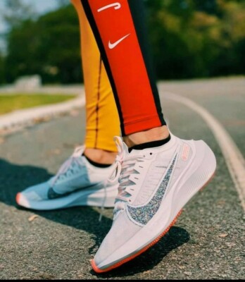 Nike  Zoom Gravity BQ3203-101 White Grey Coral Women's Running Shoes Sneakers
