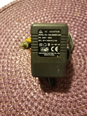 Ac Adaptor 9 v - 300 ma .2,7 va
