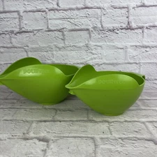 2  Pourfect Stacking Mixing Bowls Measuring Randy Kaas Lime Green 6 & 8 Cup