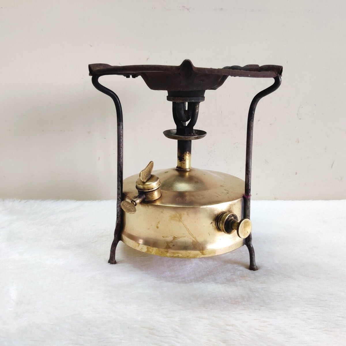 1960s Vintage Brass Iron Paradise Prabhat Brass Stove Decorative