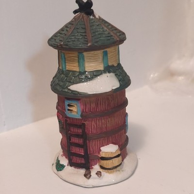 Cobblestone Corners Farm Corn Silo Christmas Village 5  2003