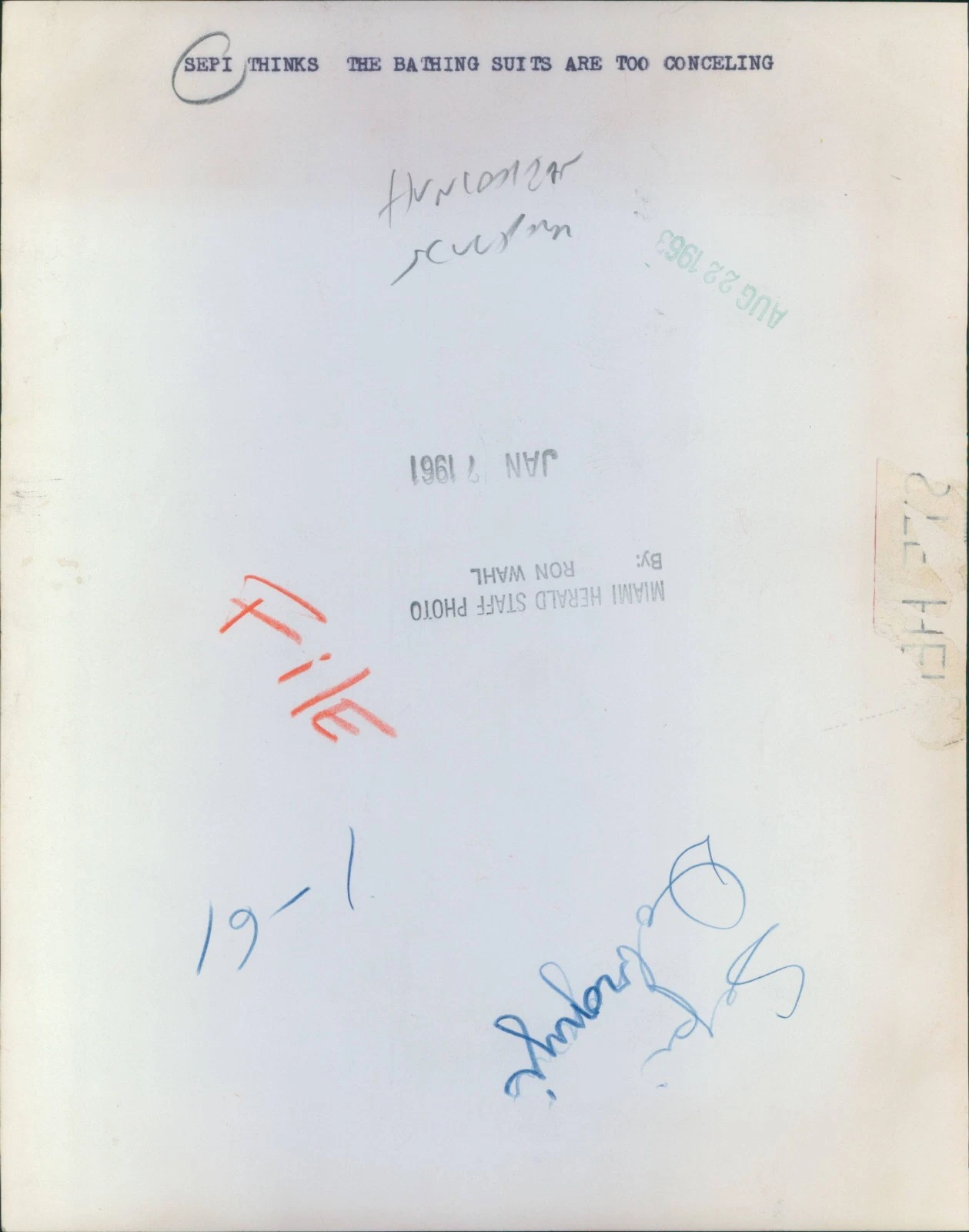 タイプ 1: 1961年 プレスフォト彫刻家 Sepy Dobronyi - 画像2/2