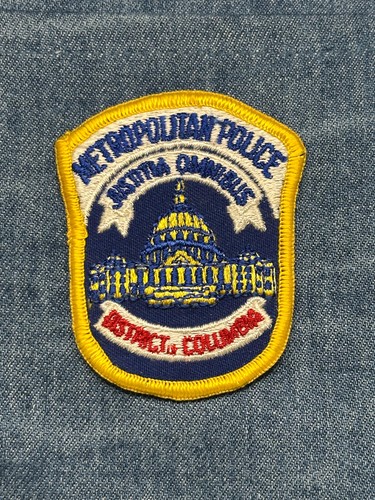 District of Columbia Metropolitan Police Collectable Patch: Iron-On Blue/Yellow