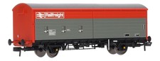 38-120A Bachmann OO Gauge 35 ton VAA sliding door box van(Pre-Owned)
